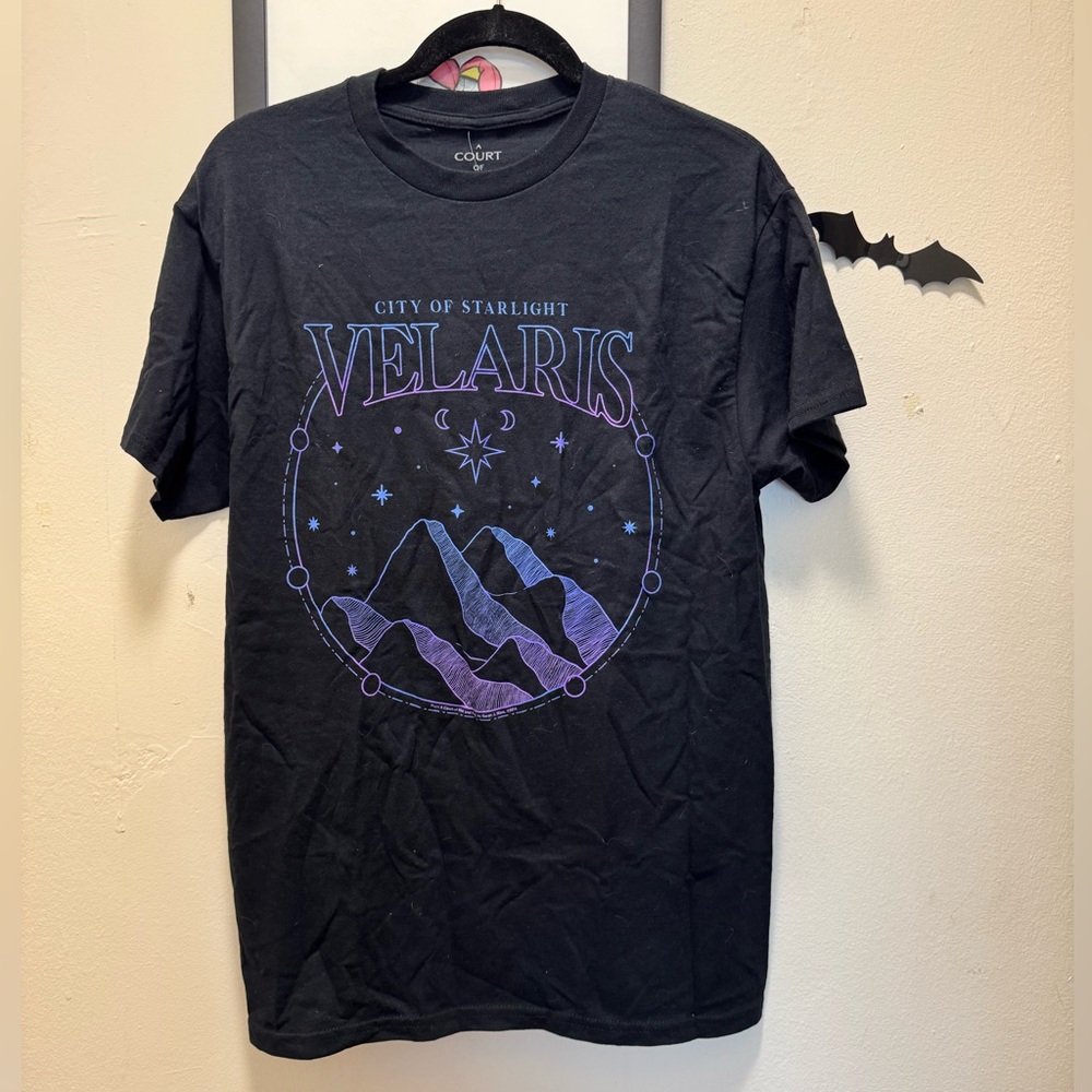 NWT Velaris Box Lunch Graphic Tee